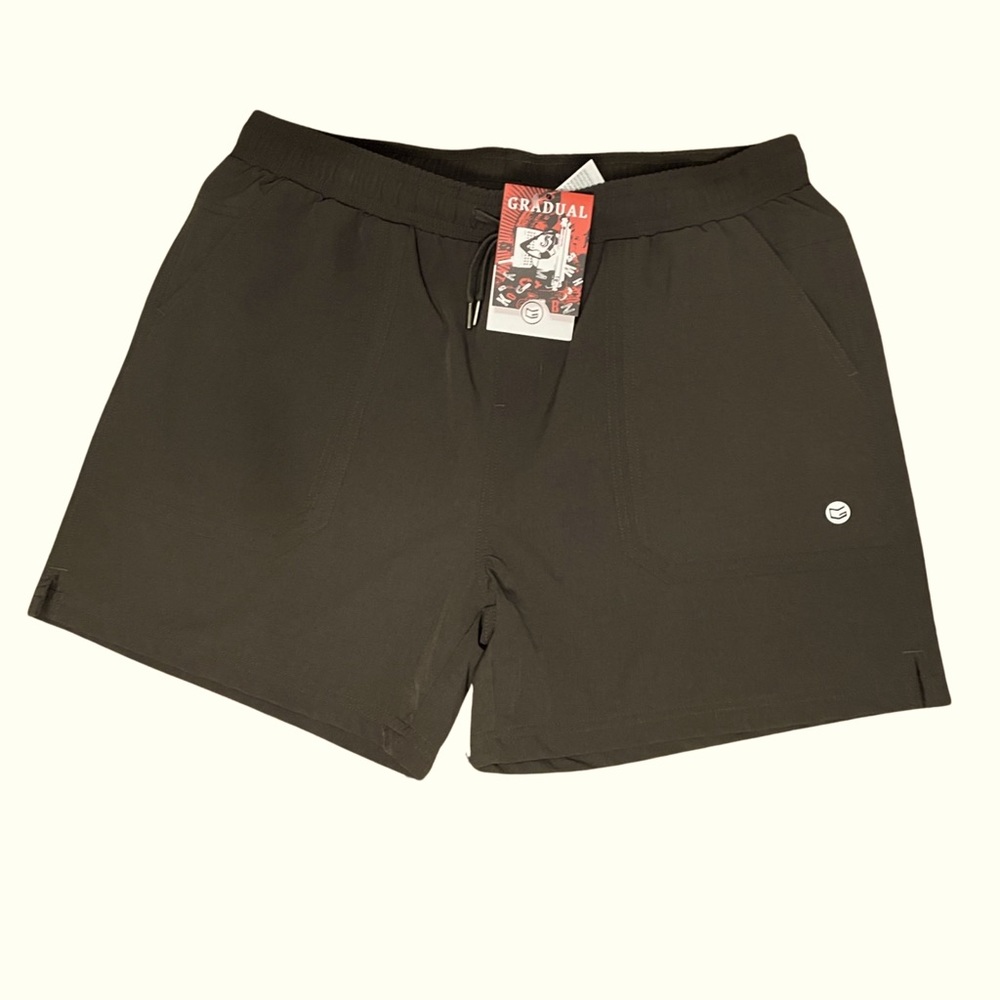 NWT G Gradual Men’s size XL dri fit shorts, color olive green